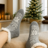 Gemini_Generated_Image_kzbva6kzbva6kzbv Pack CozyWinter – 2 paires de Chaussettes de Noël Chauffantes USB – Cadeau Cocooning pour Pieds Toujours Froids